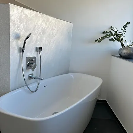 شقة Lichtdurchflutetes Designer-loft Oberteuringen