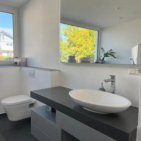 شقة Lichtdurchflutetes Designer-loft Oberteuringen